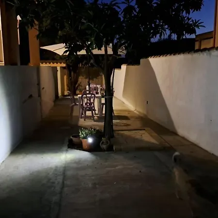 L'oasi - Monolocale Con Giardino In Sardegna Apartmán Carbonia